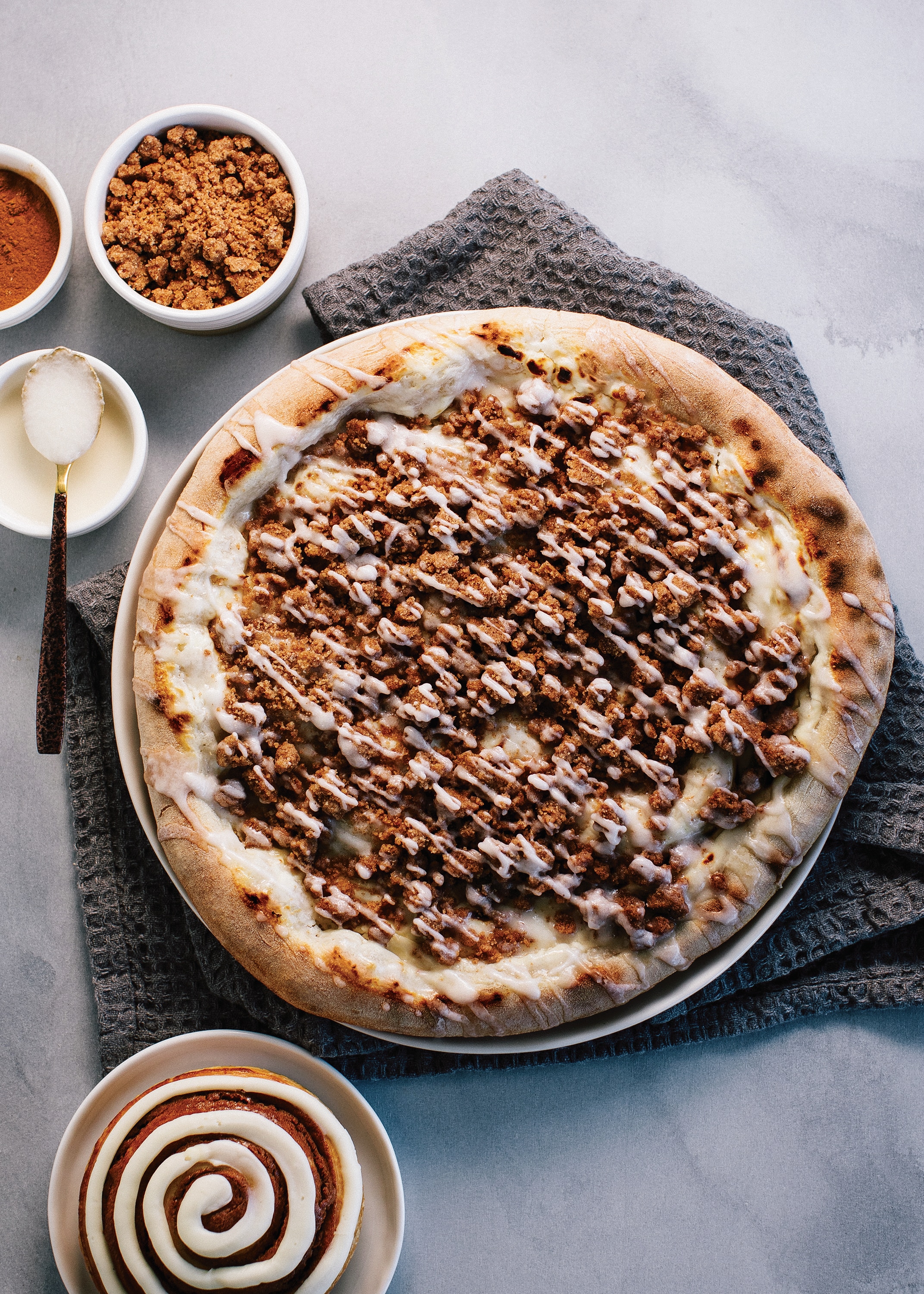 Cinnamon Roll Dessert Pizza Recipe-image